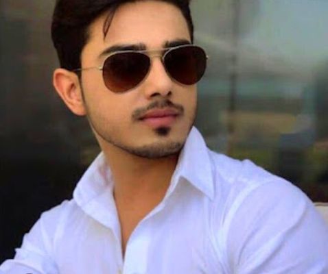 صورة Mirza Farrukh من السعودية مدينة أبها