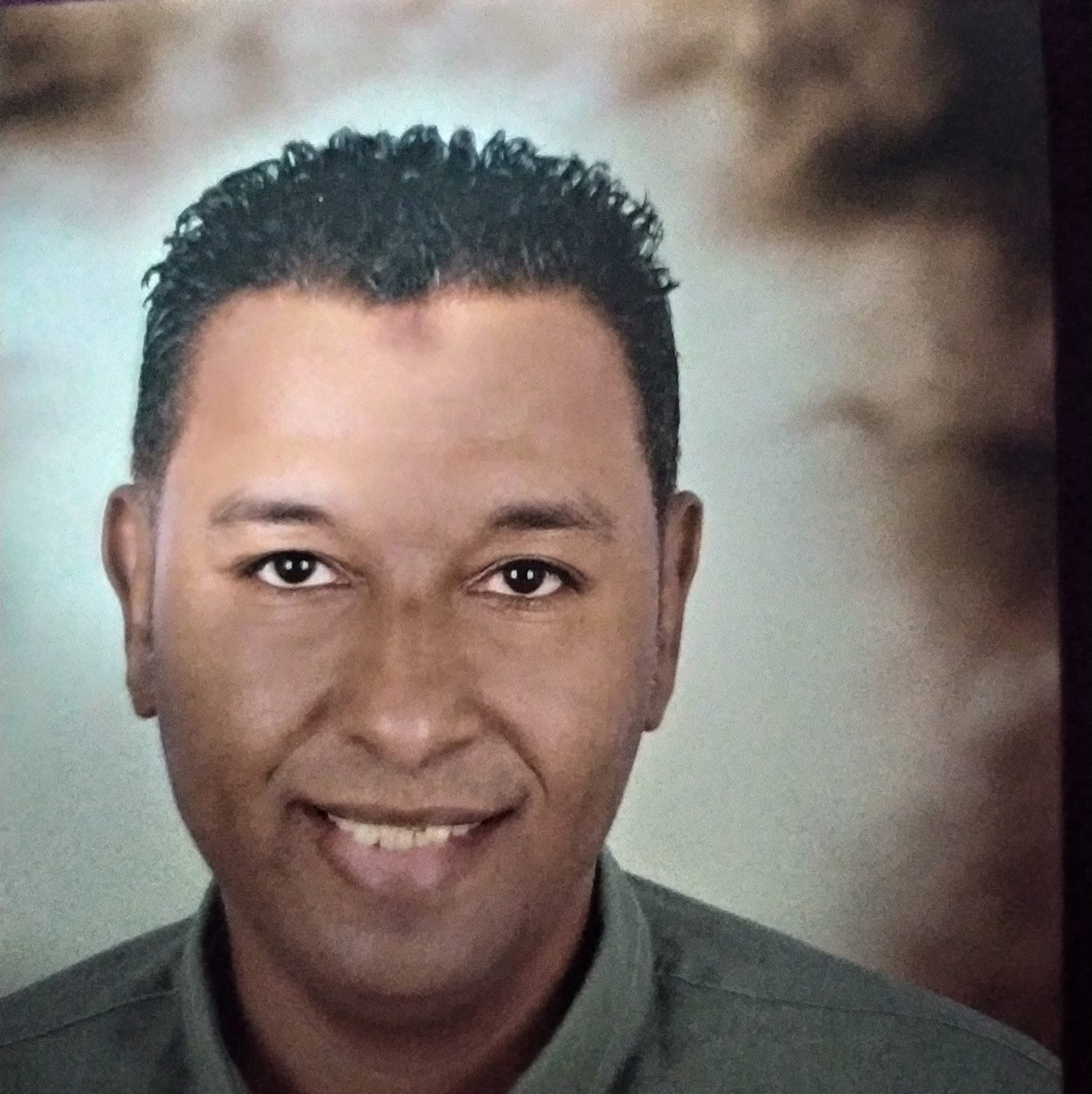 صورة الدكتور النوبي من مصر مدينة الهرم